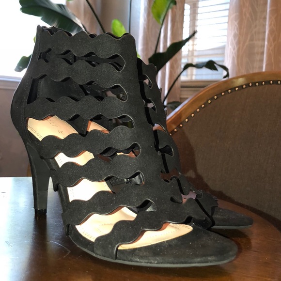 SOLD - Picture 2 of 6